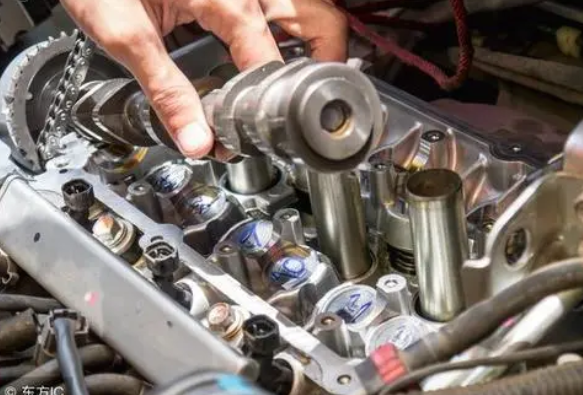 燃油稀释低黏度机油对柴油机缸套活塞环润滑性能的影响